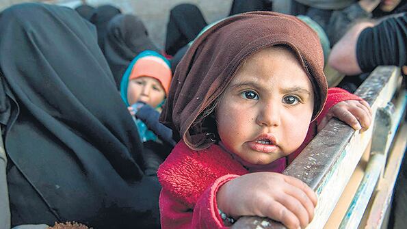 Los principales campos son Al Hol y Roj. Los chicos son verdaderos parias sin nacionalidad.
