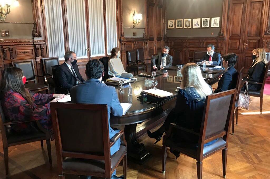 Funcionarios de la Cámara Electoral y de la cartera del Interior se reunieron este martes.