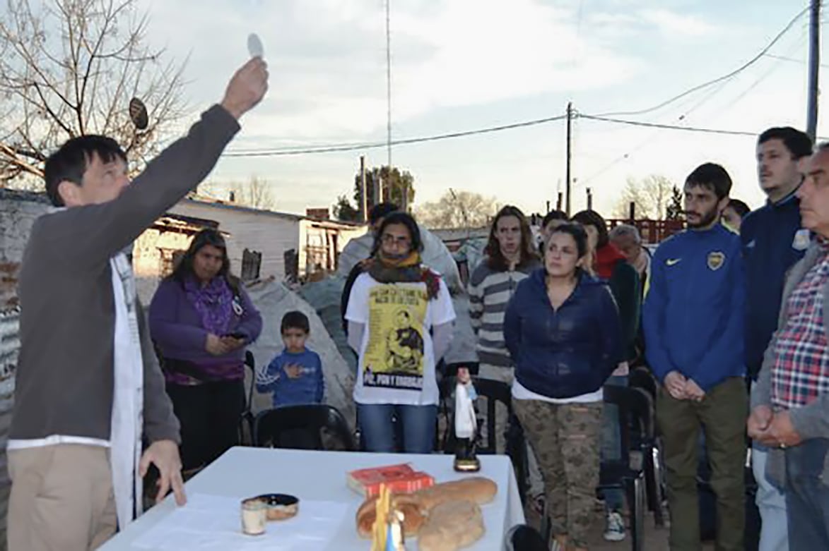 curas de opcion por los pobres, Paco Olveira
