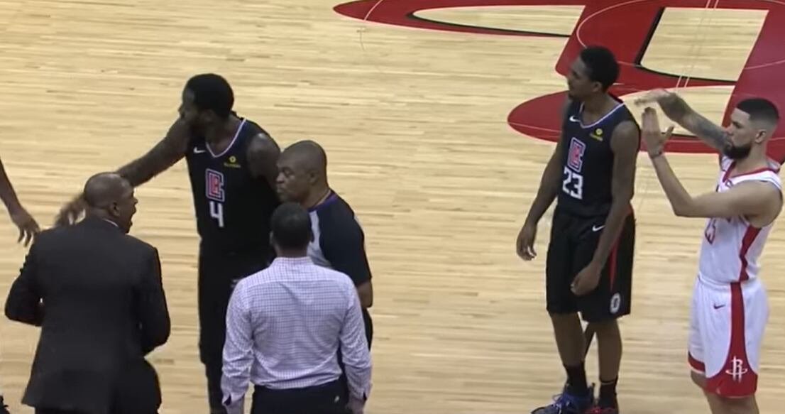 Austin Rivers pide la técnica para su padre, mientras Doc está descontrolado. 