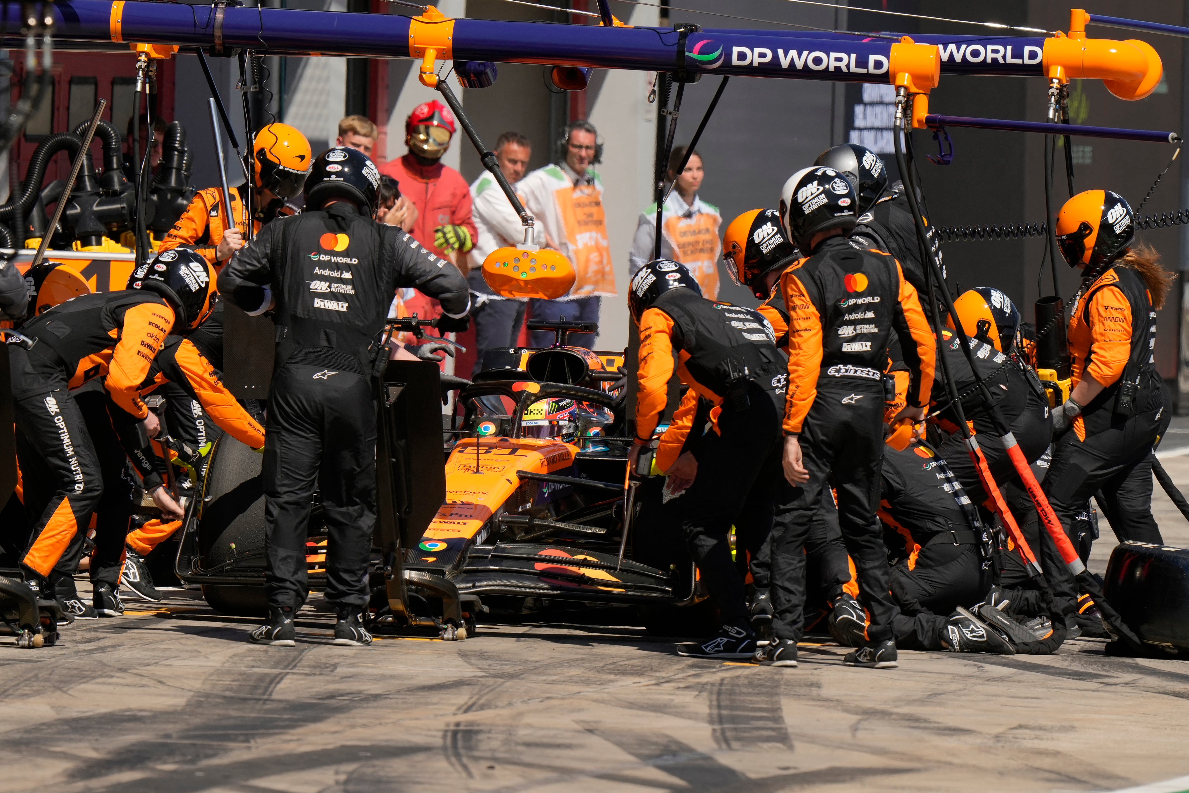 Los cambios de neumáticos le darán más emoción a la carrera en Montecarlo