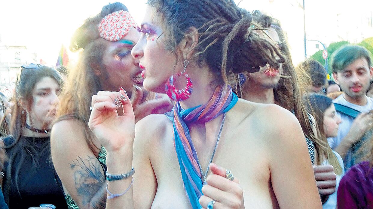 La foto que Facebook consideró como agraviante ahora fue devuelta a Liliana Daunes.