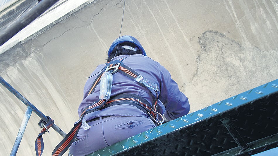 En el Repsal figuran 185 firmas de más de 100 trabajadores con trabajadores no registrados.