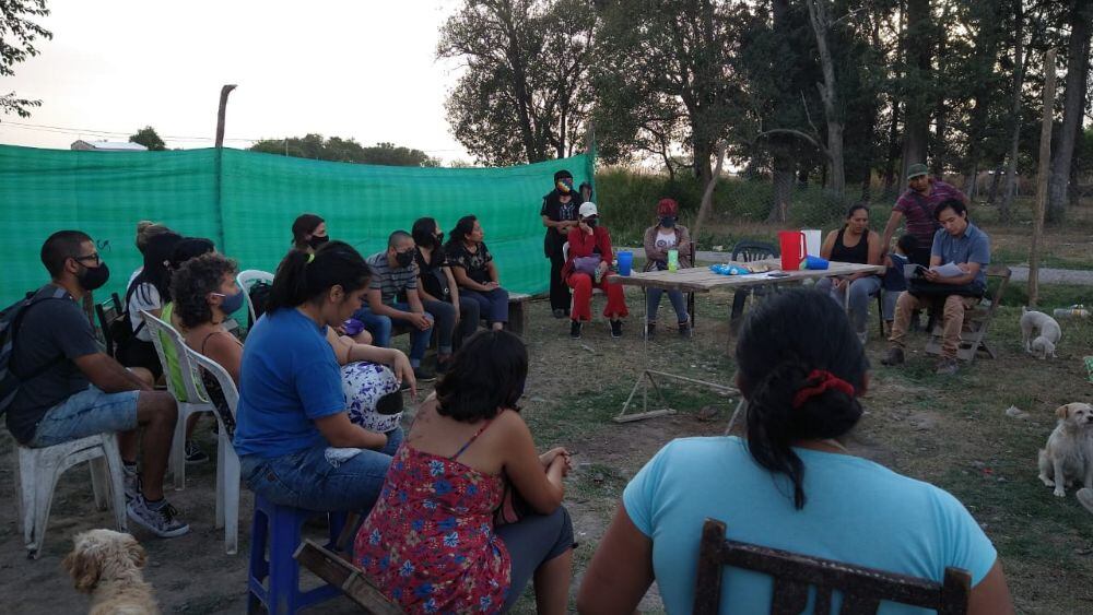 En el asentamiento Los Pinos