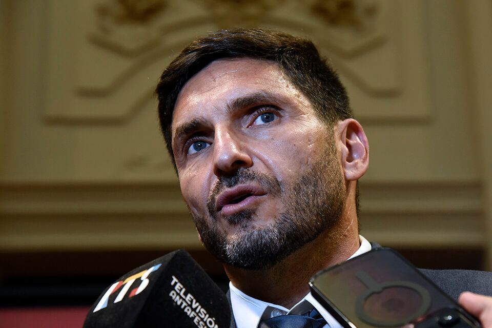 Pullaro dio su opinión pero los gremios no acuerdan con esos números.