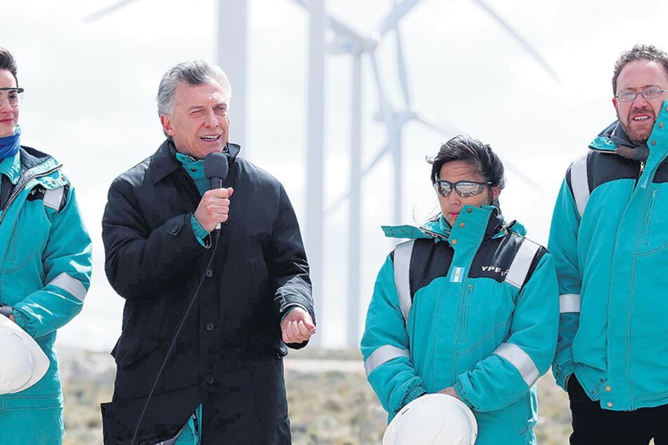 El presidente Mauricio Macri durante la inauguración de uno de los parques eólicos de su familia.