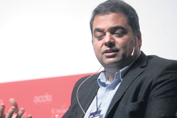 Tras las conversaciones exploratorias de Triaca en Suiza, el Gobierno convocó a la CGT.