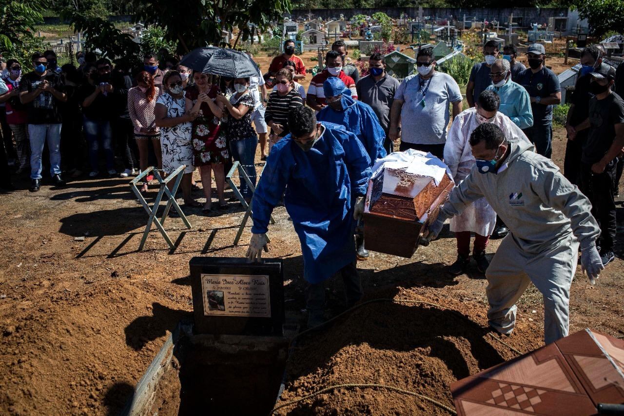 Funeral de Rangel Ruiz, médico del Hospital General de Manacapuru