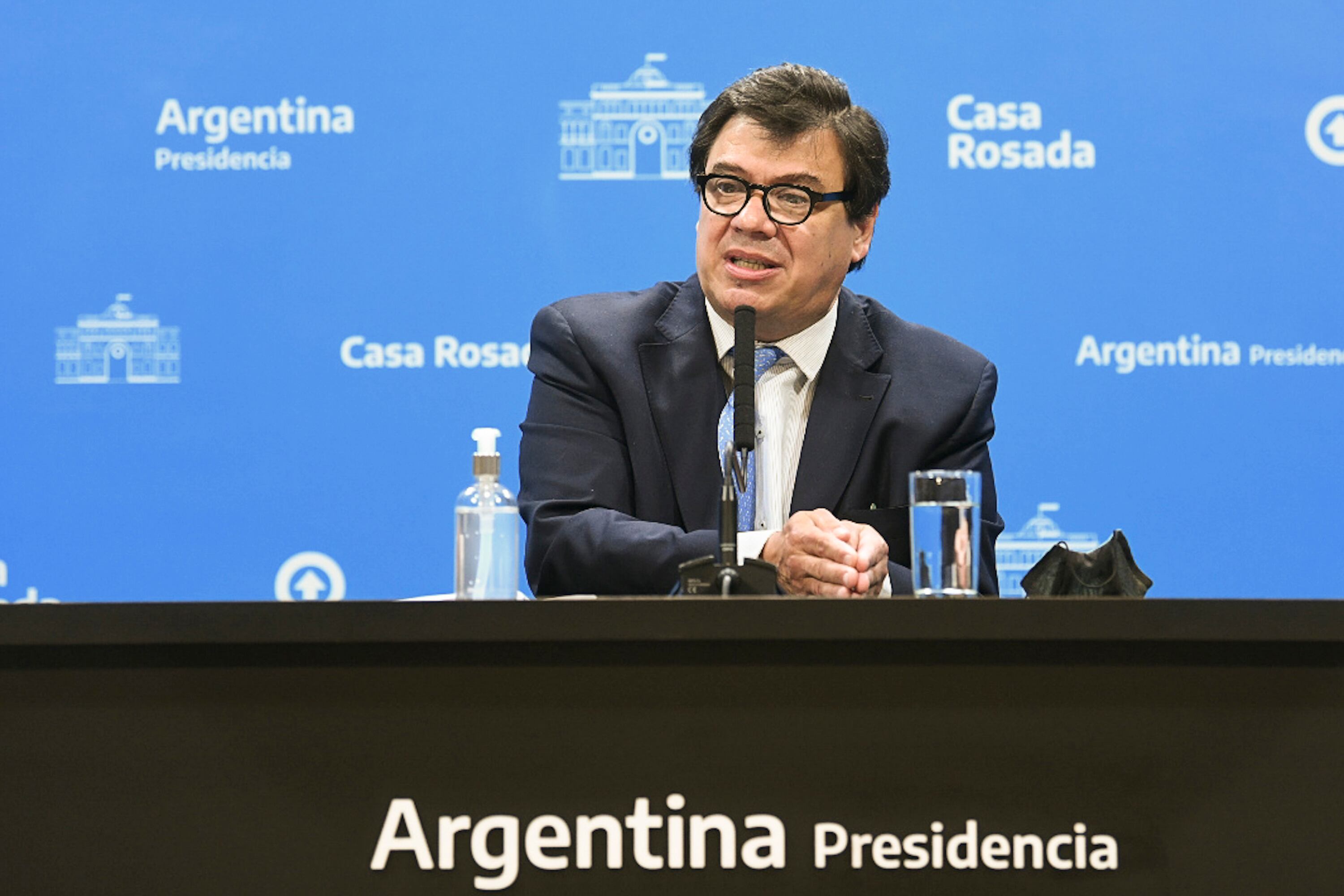 "Las paritarias se reabrirán las veces que sea necesario", dice el ministro de Trabajo, Claudio Moroni.