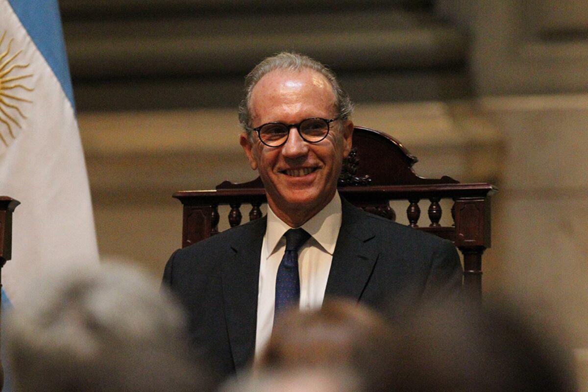 El presidente del tribunal votó en disidencia y perdió 4 a 1.