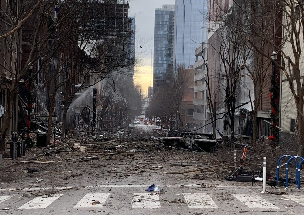 La explosión dañó veinte edificios del centro de Nashville.