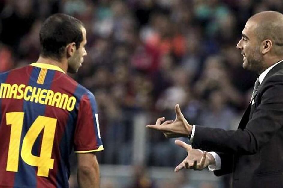 Mascherano y Guardiola en sus épocas barcelonistas. Ambos aparecen en los Pandora Papers