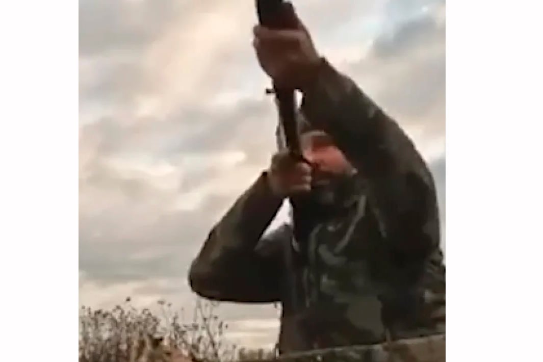 El hijo del magnate probó su puntería en el Veneto. 