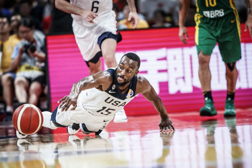 Kemba Walker, líder de Estados Unidos en ataque y en defensa.