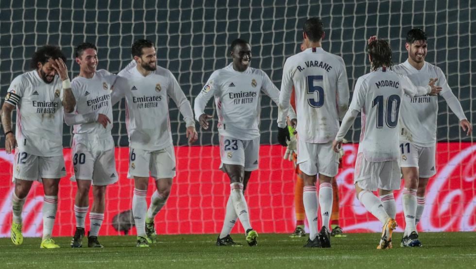 Festeja todo el Real Madrid.