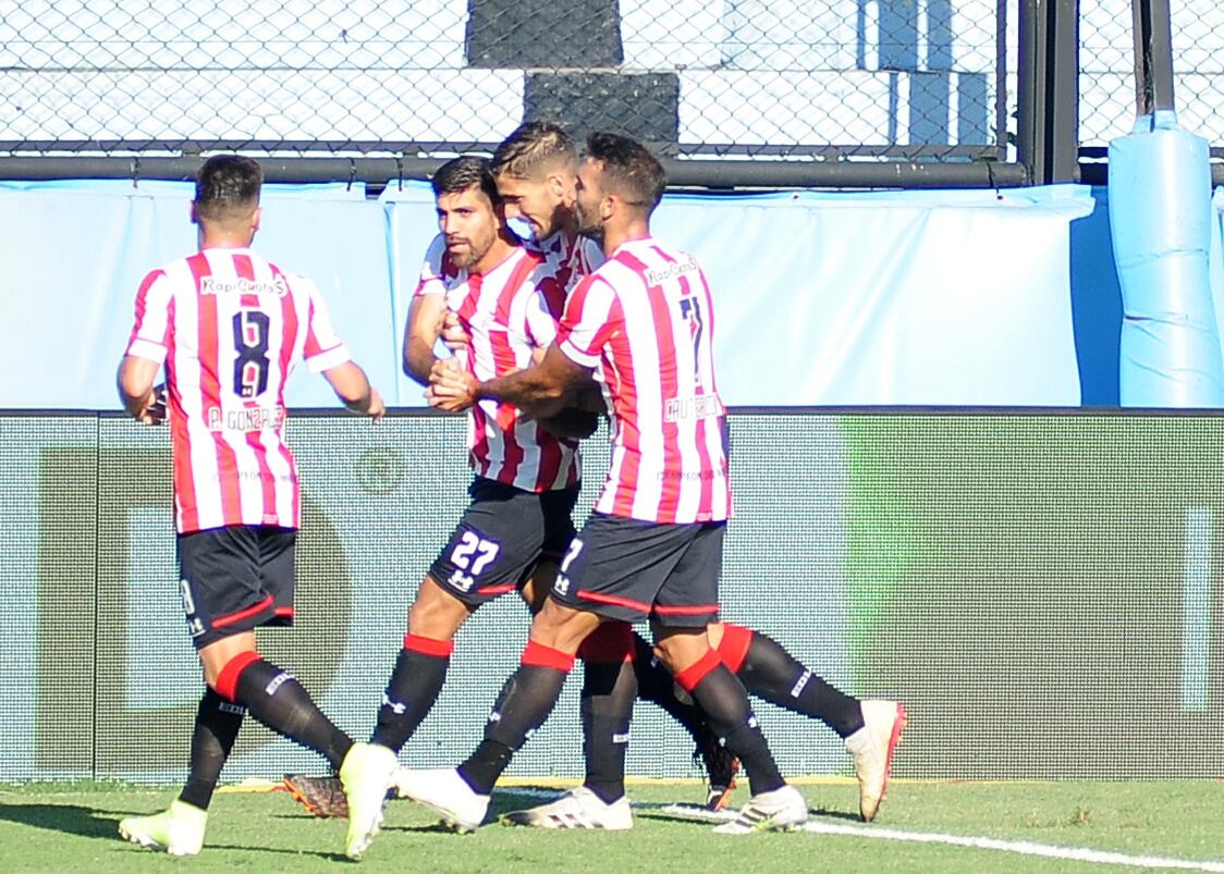 Manuel Castro encabeza un nuevo ataque de Estudiantes.