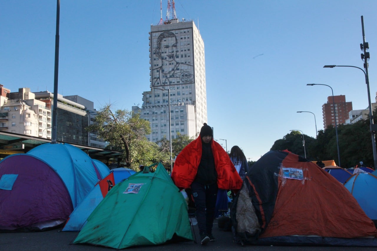 Tras el acampe de dos días en el microcentro porteño se puso el tema en la agenda pública.