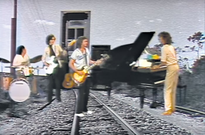 Los casetes fueron pasando de batea en batea durante décadas sin que se conociera su contenido.