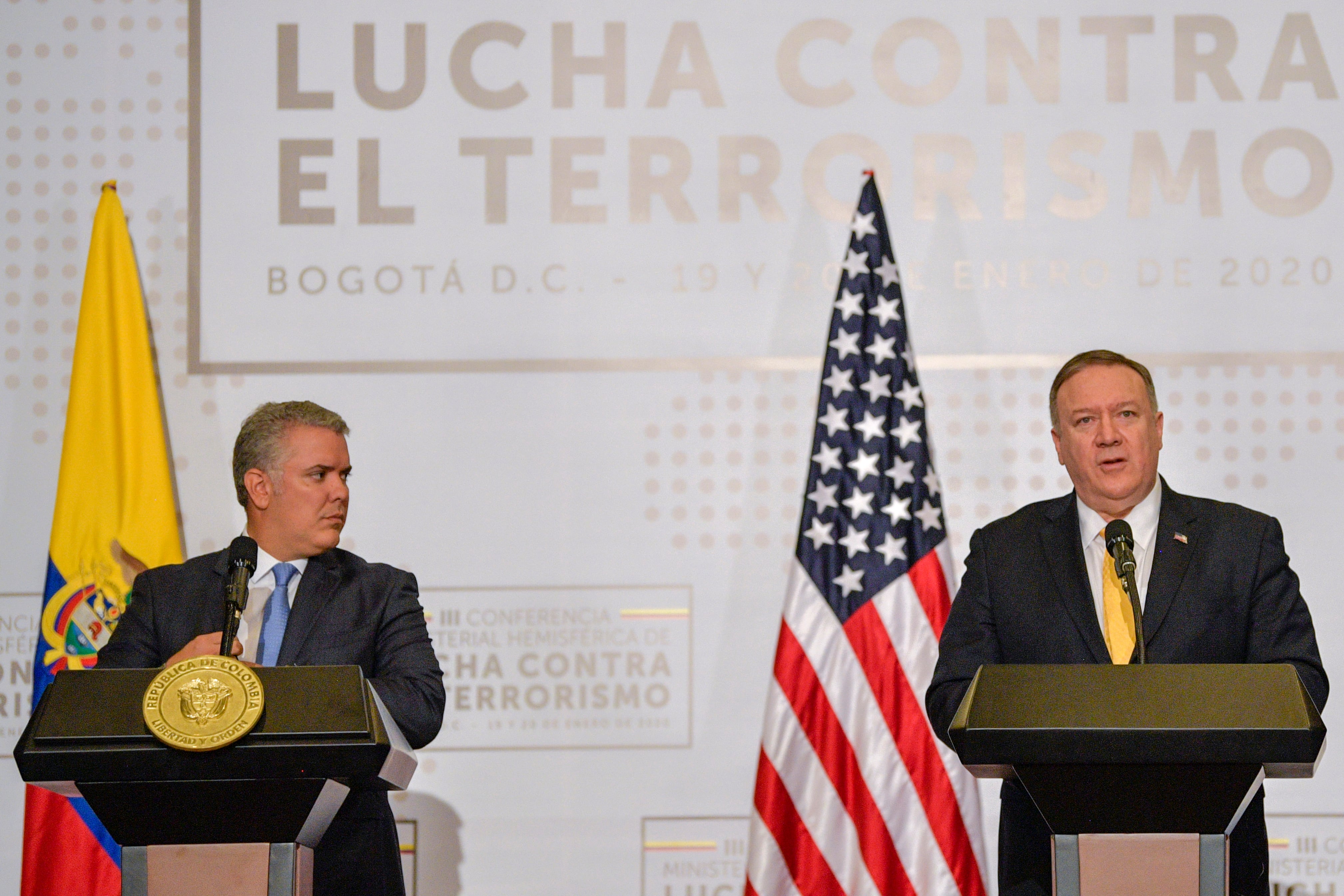 Iván Duque junto a Mike Pompeo.