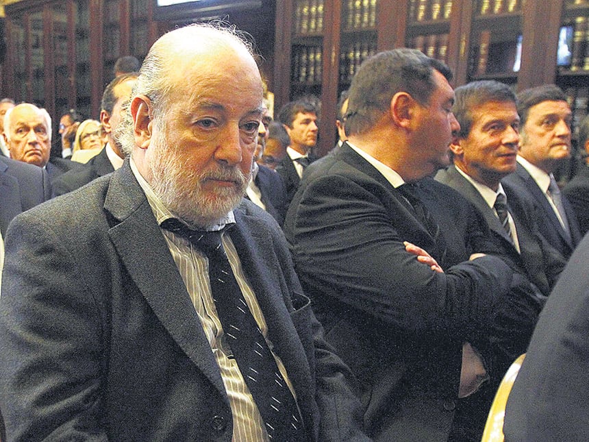 El juez Claudio Bonadio fue acusado de desviar la investigación sobre el encubrimiento del atentado.