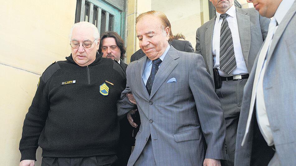 La querella acusó a Menem como “instigador” de los delitos de encubrimiento y abuso de autoridad.