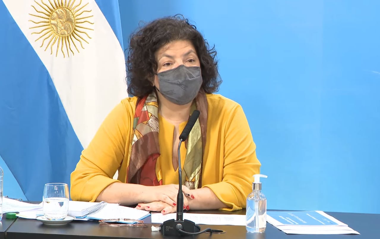 La ministra de Salud, Carla Vizzotti, destacó que la semana pasada fue “la séptima consecutiva en que bajaron los casos” de coronavirus.