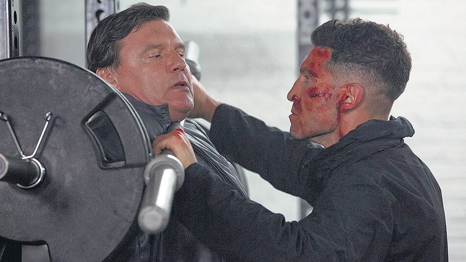 Castle arranca la temporada aparentemente retirado, pero pronto volverá a accionar como The Punisher.