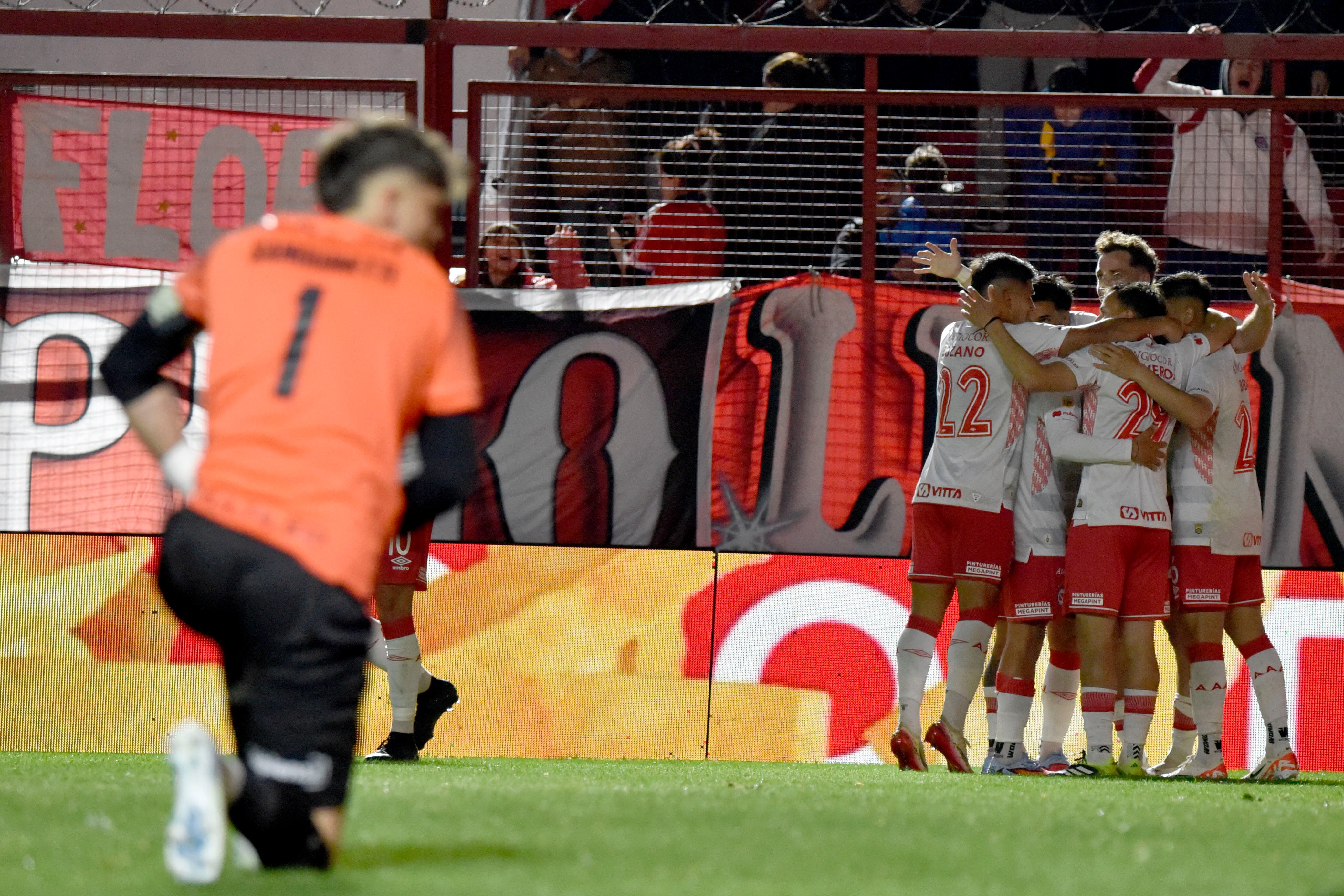 Festeja todo el Bicho, lo lamenta Sanguinetti