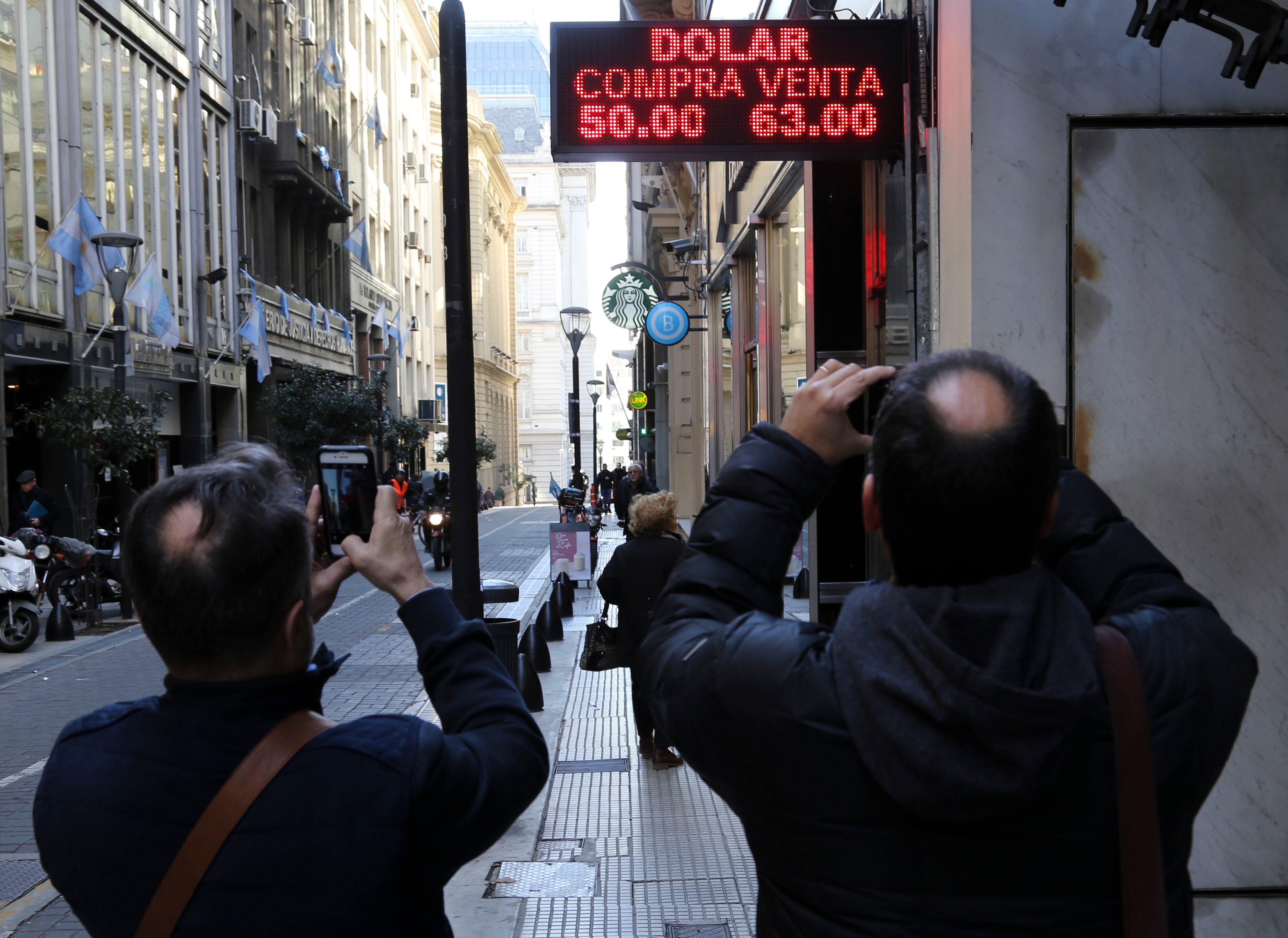 El dólar vuelve a subir este miércoles.