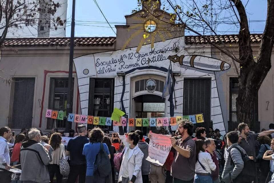 El momento en que se realizó el abrazo al Castilla.