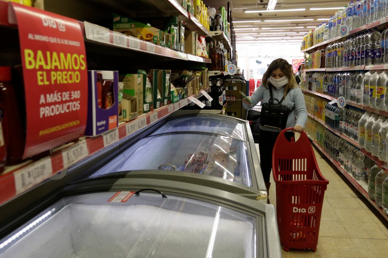 Ante la escalada de precios, el consumidor está a la defensiva.