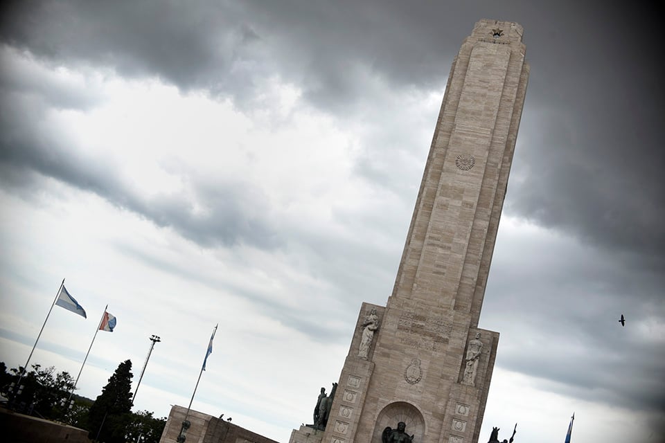 El Monumento de Guido resalta el Sol Incaico y deja de lado connotaciones religiosas.