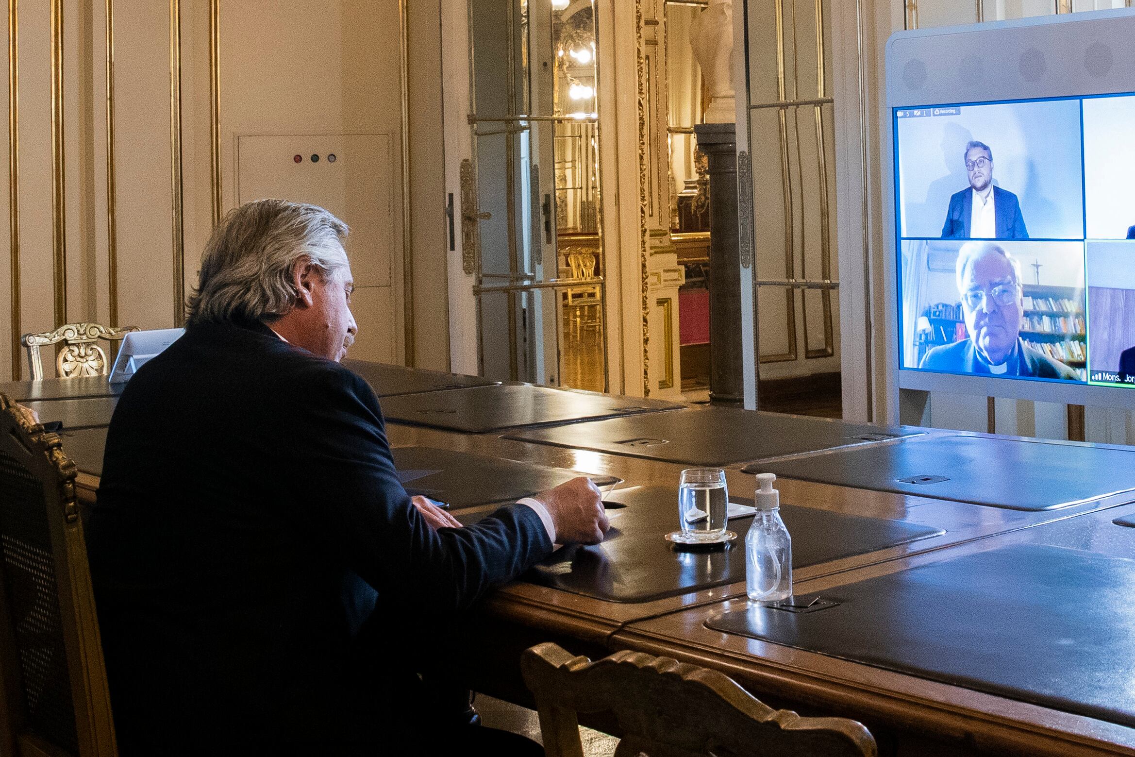 Alberto Fernández habló en el encuentro de la Pastoral Social donde planteó los déficits de vivienda en el país.