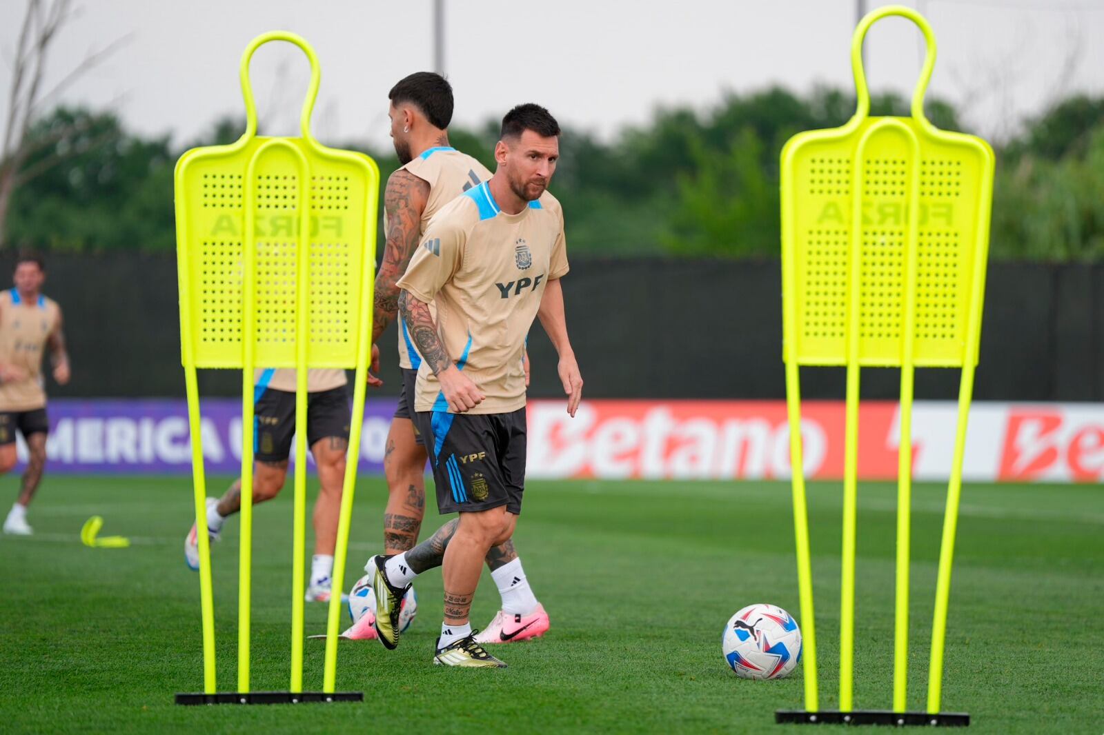 Messi durante el entrenamiento en Nueva Jersey