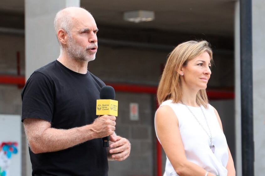 Horacio Rodríguez Larreta junto a su ministra Soledad Acuña.