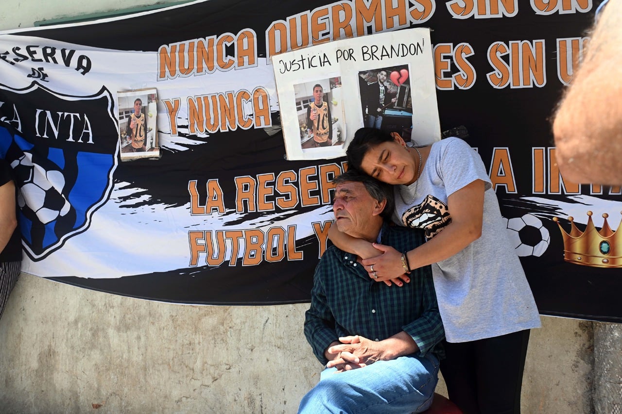 Familiares y amigos de Brandon Ruíz Díaz, el joven asesinado en un fiesta, cortaron este domingo la General Paz en reclamo de justicia.