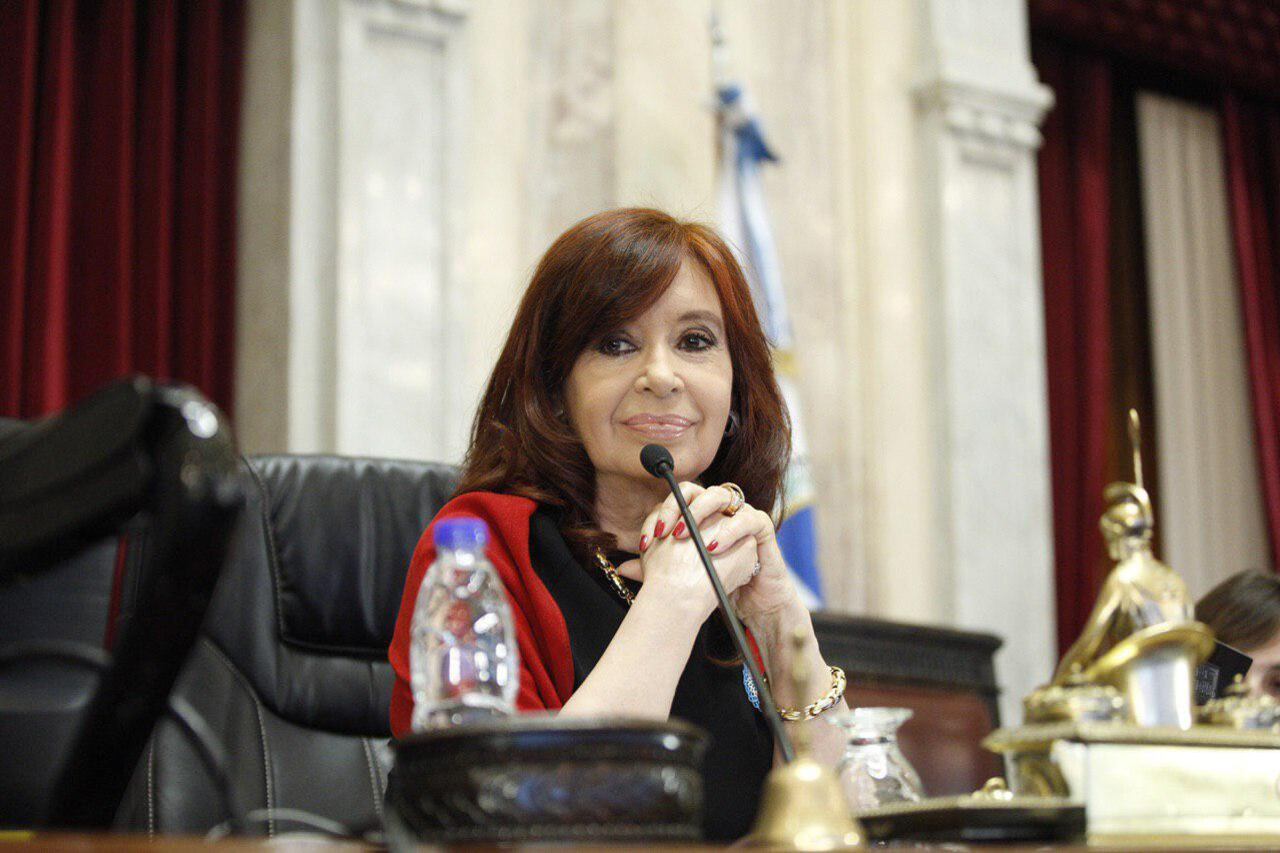 CFK, al frente de una sesión en el Senado.