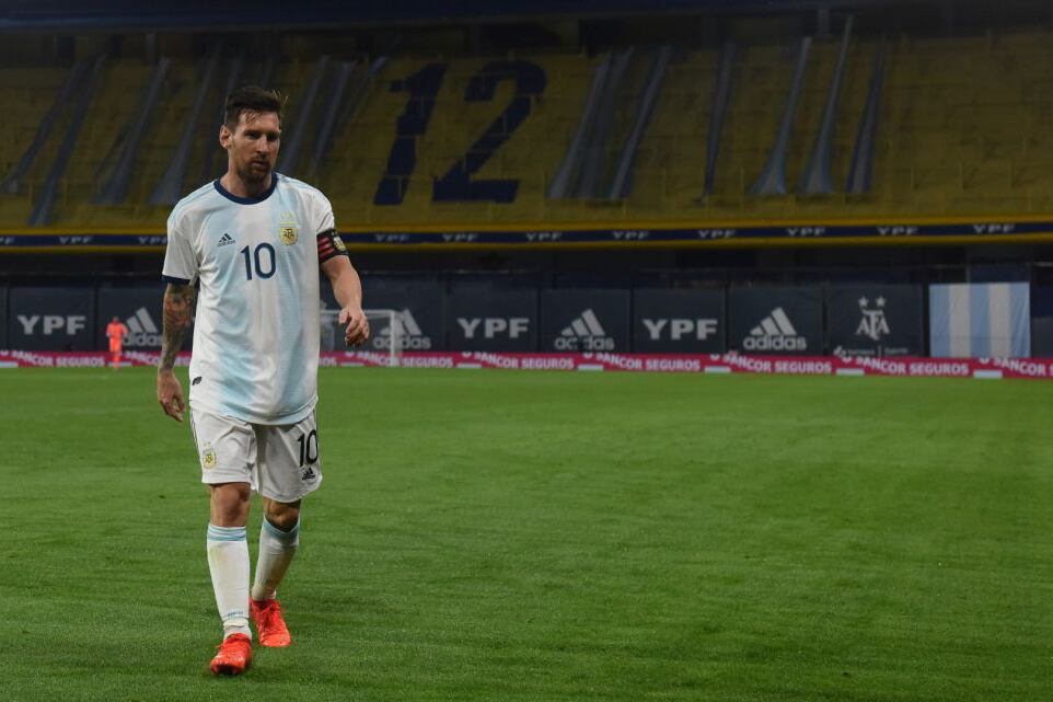 Messi, autor del 1-0 ante Ecuador en una Bombonera sin público en octubre de 2020.