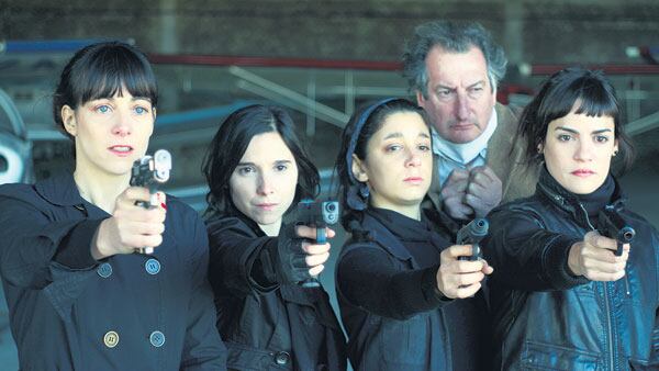 Las actrices que protagonizan La Flor están agrupadas bajo el nombre de Piel de Lava.