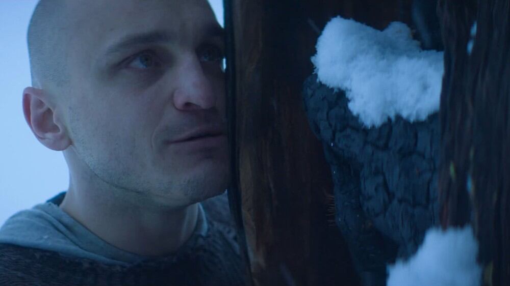 Johannes (Franz Rogowski) comprende el mundo a partir de la mirada de un niño pequeño.