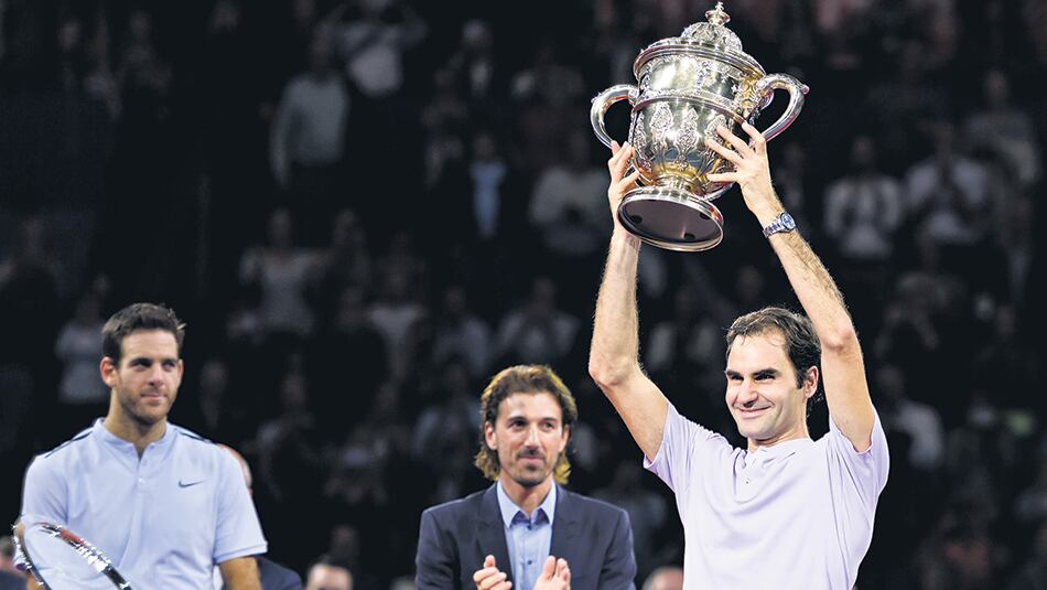 Federer, ganador en su tierra. Del Potro arrancó bien pero se quedó.