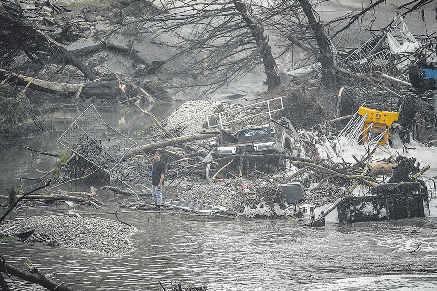 Entre las personas desaparecidas hay 20 niñas que estaban de campamento.