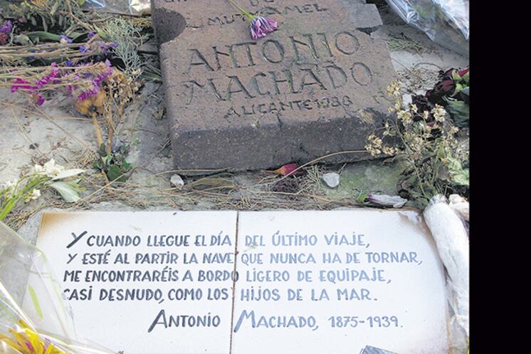 La tumba de Machado en Collioure, el pequeño pueblo francés donde falleció el 22 de febrero de 1939.