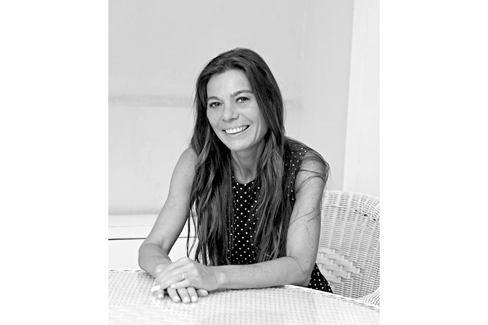 Travacio vive en Buenos Aires y es licenciada en Psicología.