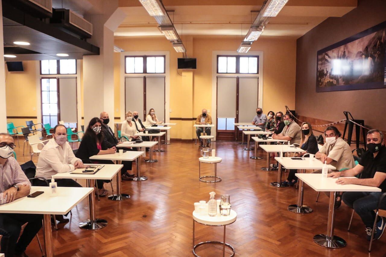 El Gobierno cerró la paritaria 2020 con los dos gremios estatales: UPCN y ATE.