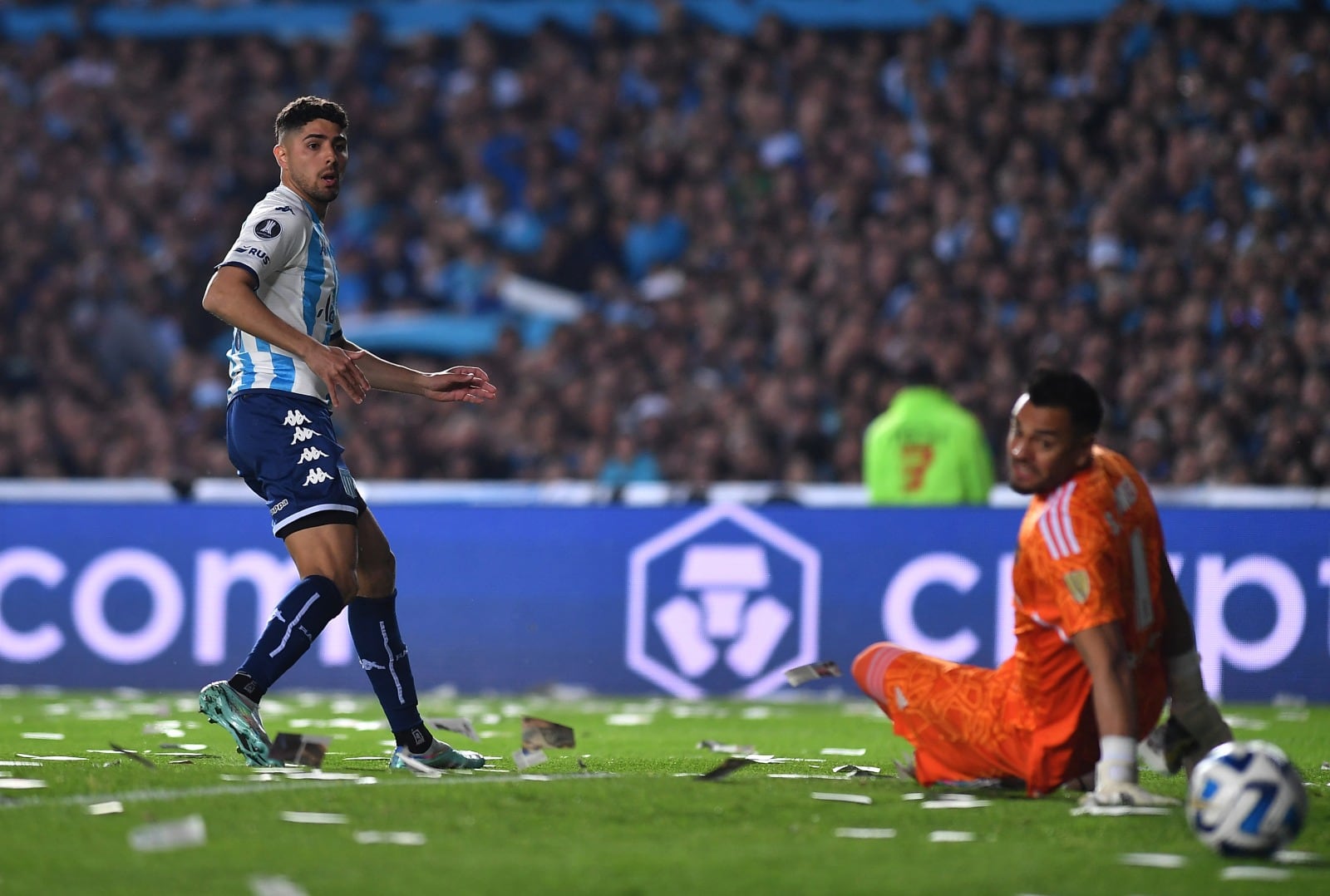 Postal fresca de Libertadores, con Maxi Romero fallando un mano a mano: le costó el puesto