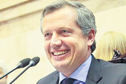 En la última sesión, Emilio Monzó felicitó a los peronistas.