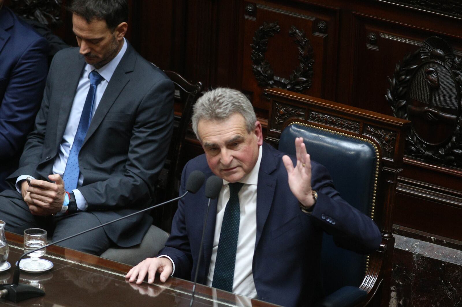 "El año que viene las reservas van a ser ciertamente mucho más favorables que las que tenemos ahora", dijo Agustín Rossi durante su informe de gestión ante el Congreso.