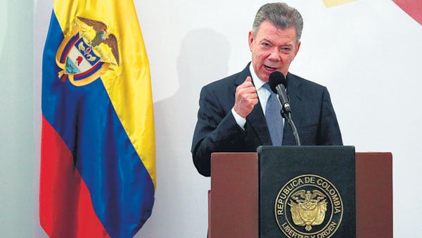 Santos anunció el ingreso de Colombia a la OTAN como “socio” un día antes de la elección.
