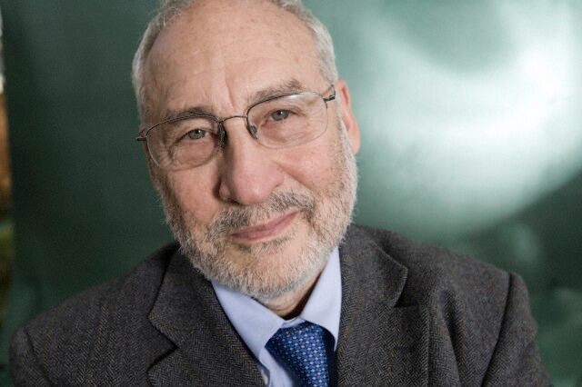 Stiglitz alertó que "muchos países no podrán evitar el default”.